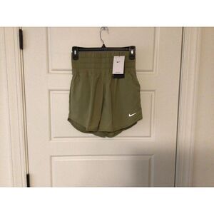 Women's Nike DX6642 Dri-Fit Ultra High-Waisted 3" Brief-Lined Shorts ‎ green S